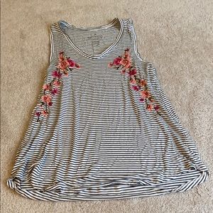 Soft and sexy American Eagle tank top